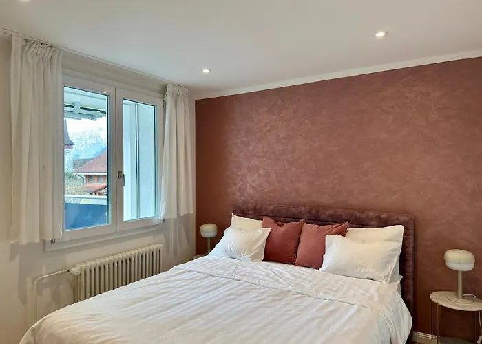 شقة Modern 3br With Fireplace, Miele Kitchen And Balcony Heimberg