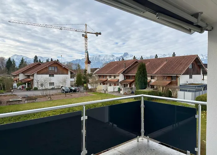 شقة Modern 3br With Fireplace, Miele Kitchen And Balcony Heimberg