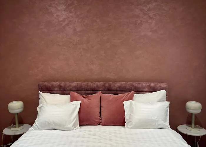 Modern 3br With Fireplace, Miele Kitchen And Balcony アパート Heimberg