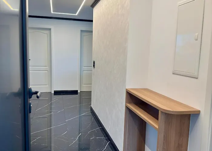アパート Modern 3br With Fireplace, Miele Kitchen And Balcony Heimberg
